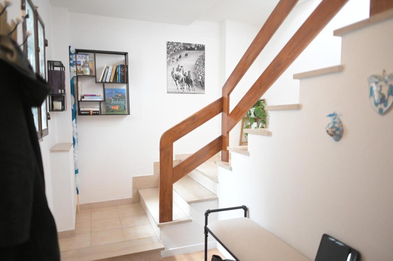 Un Terrazzo Sulla Magia Apartment เซียนา ภายนอก รูปภาพ