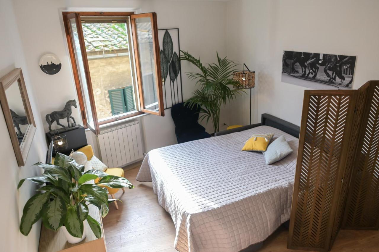 Un Terrazzo Sulla Magia Apartment เซียนา ภายนอก รูปภาพ